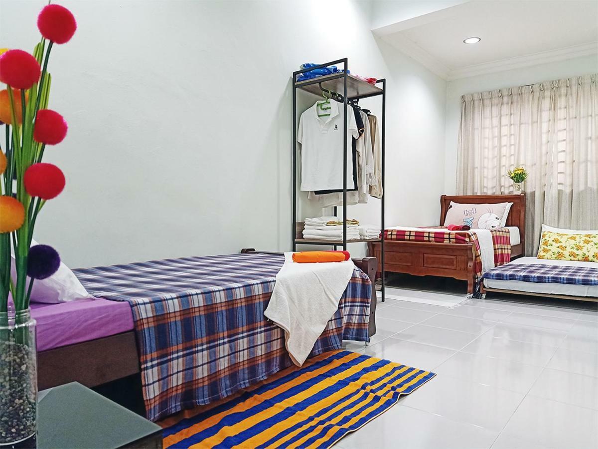 Jb Skudai Bukit Mewah 新山士古来民宿 - Near Paradigm Malls *